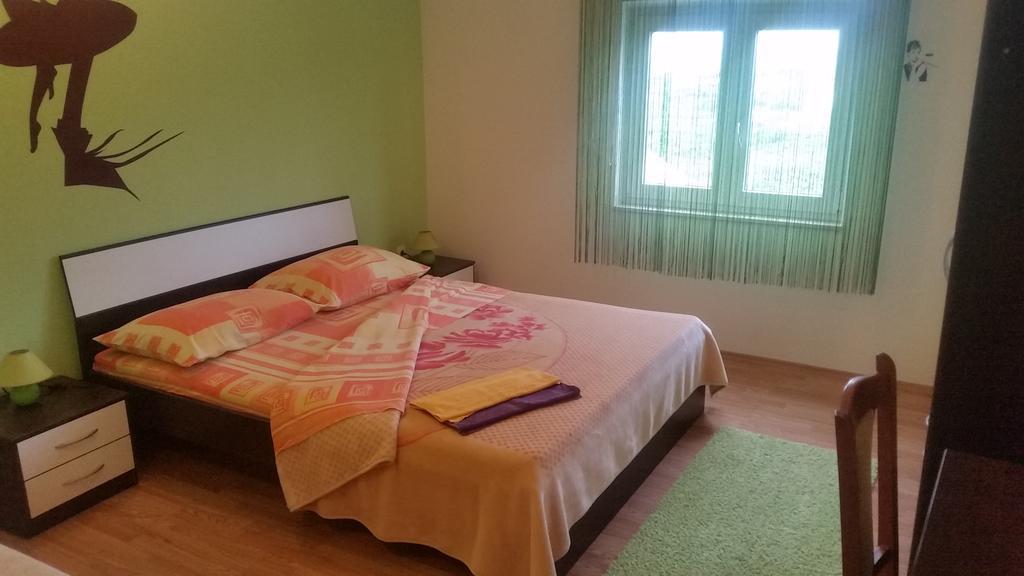 Apartments Sunce Lumbarda Rom bilde